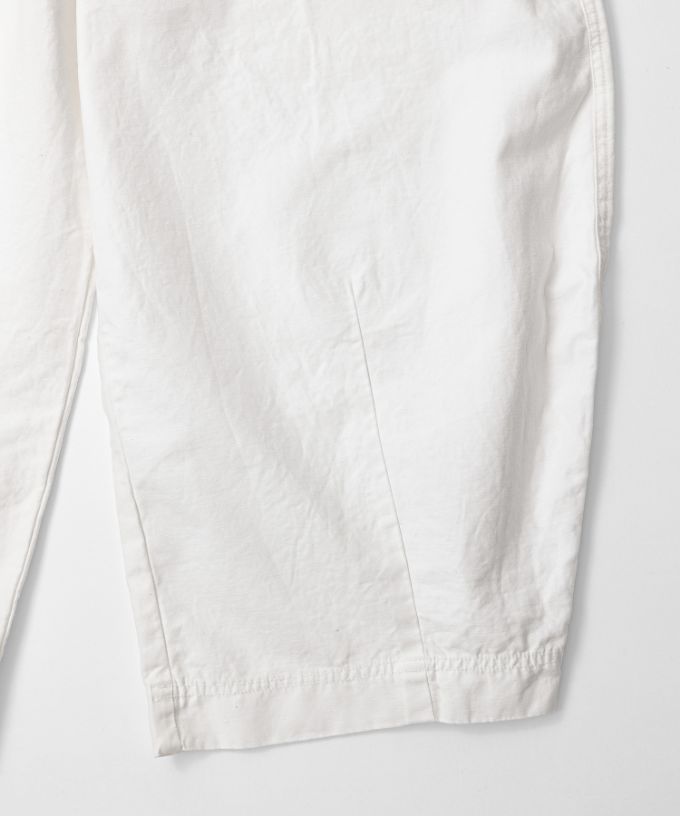 ロキパンツ　綿麻素材のバルーンシルエットボトム