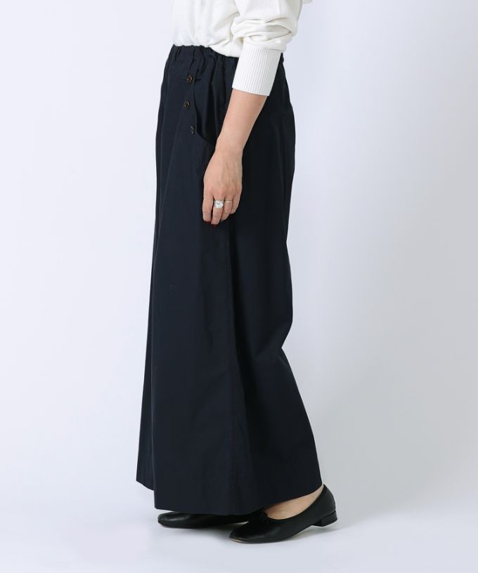 【SALE】カロルパンツ　ボタンがアクセントのワイドパンツ