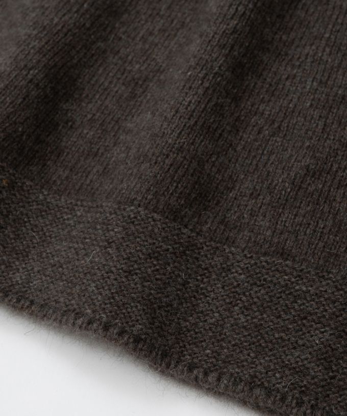 ノエラトップ　軽くあたたかなクルーネックニット