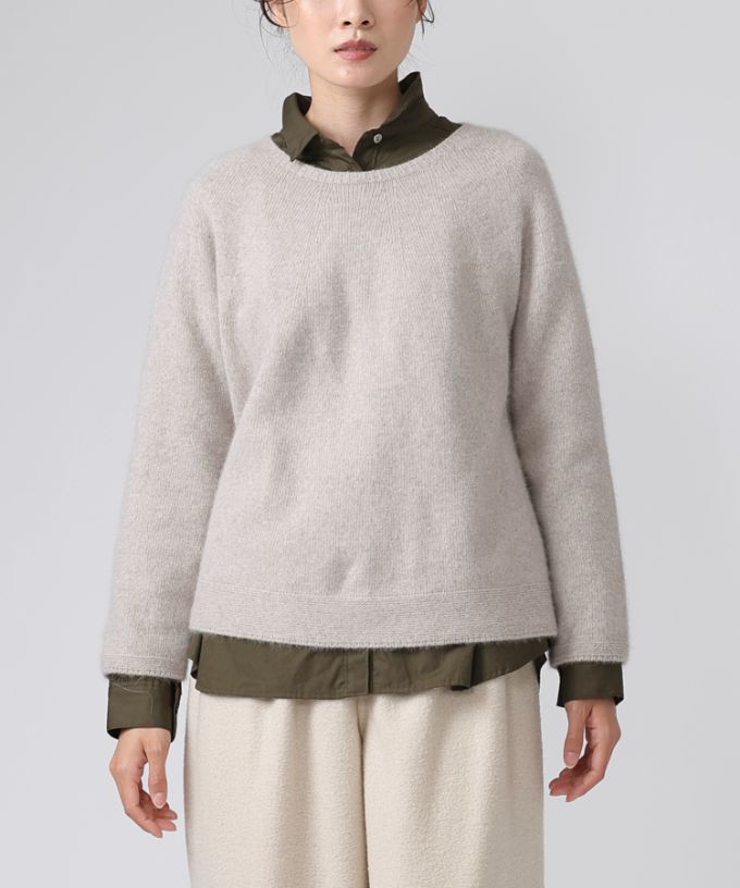 ノエラトップ　軽くあたたかなクルーネックニット