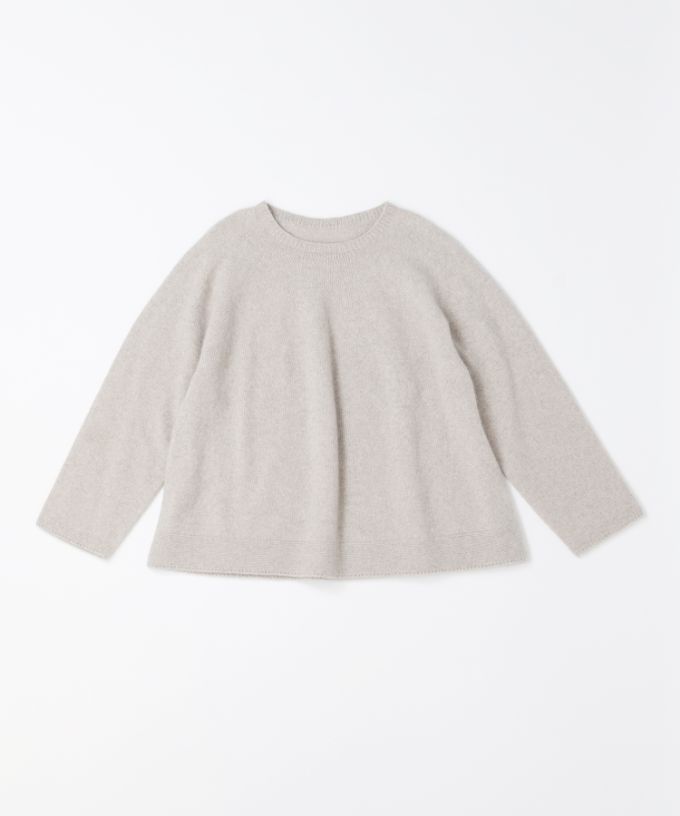 ノエラトップ　軽くあたたかなクルーネックニット