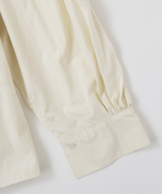 【SALE】ベティブラウス　ギャザーネックのコットンブラウス