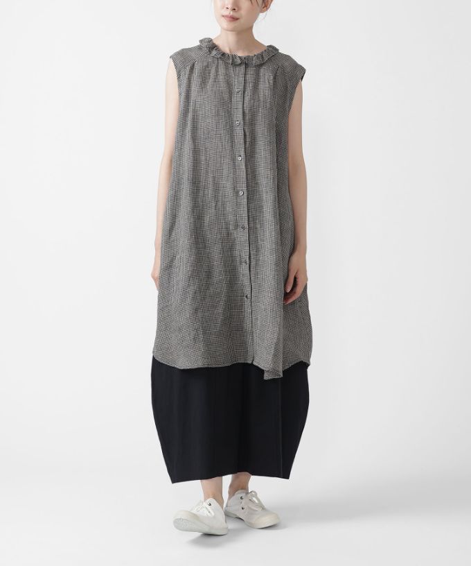 テリーチュニ　麻ギンガムチェックのフリル襟チュニック