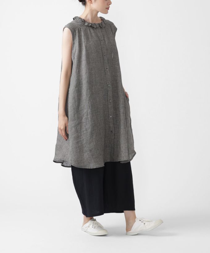 テリーチュニ　麻ギンガムチェックのフリル襟チュニック