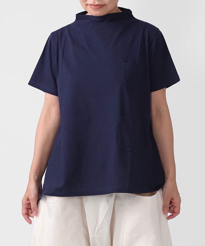【SALE】メロディトップ パッチポケットのついたボトルネックトップ