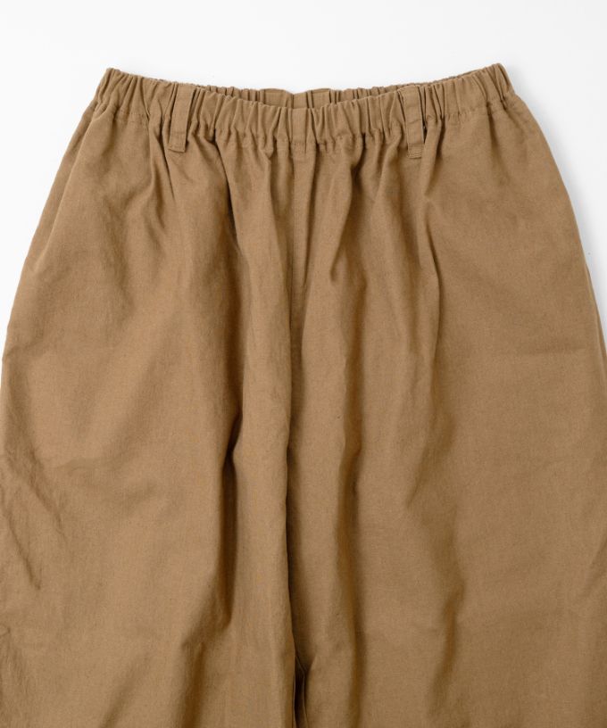 マオパンツ・28　綿麻素材の後ろビッグポケットパンツ