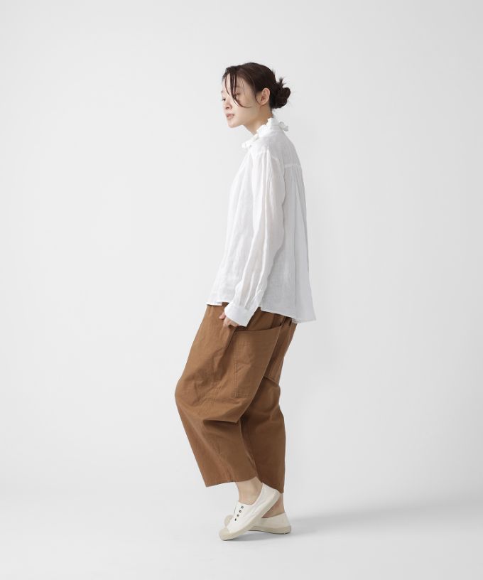 マオパンツ・28　綿麻素材の後ろビッグポケットパンツ