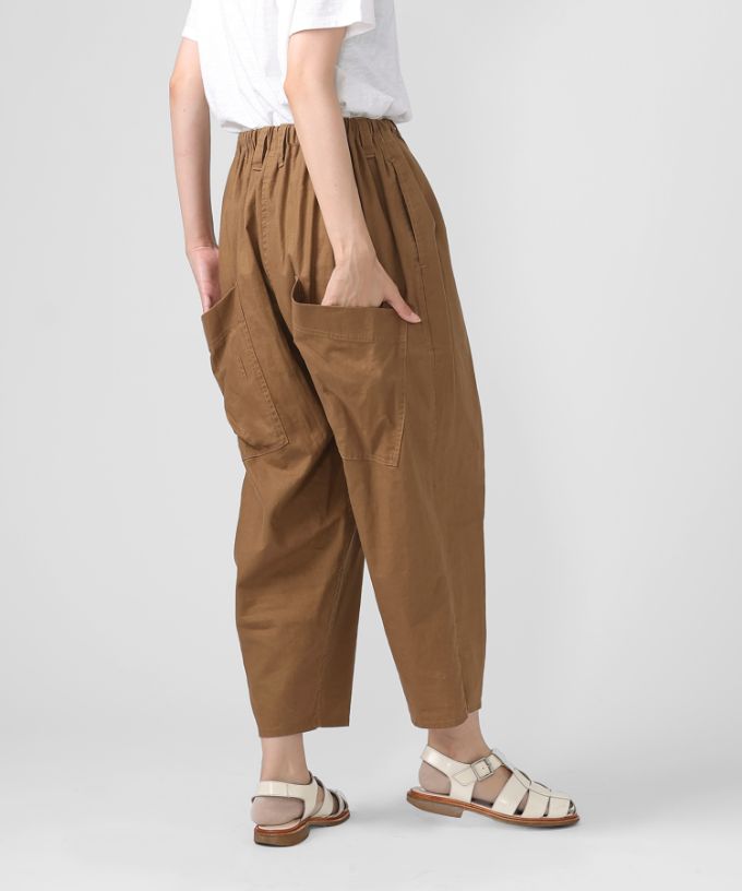 マオパンツ・28　綿麻素材の後ろビッグポケットパンツ