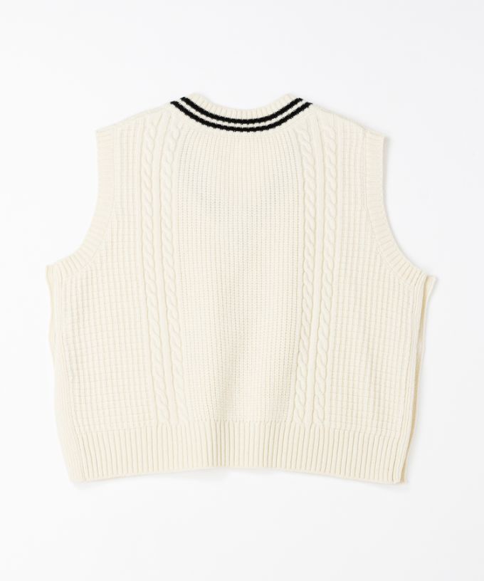 ジョエルベスト　ラインの入ったケーブルニットベスト