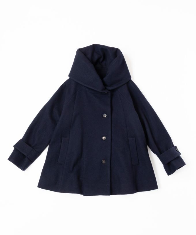 ジャンヌコート　圧縮ウール素材フード付きショートコート