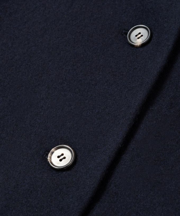 ジャンヌコート　圧縮ウール素材フード付きショートコート