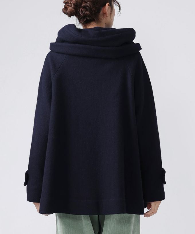 ジャンヌコート　圧縮ウール素材フード付きショートコート