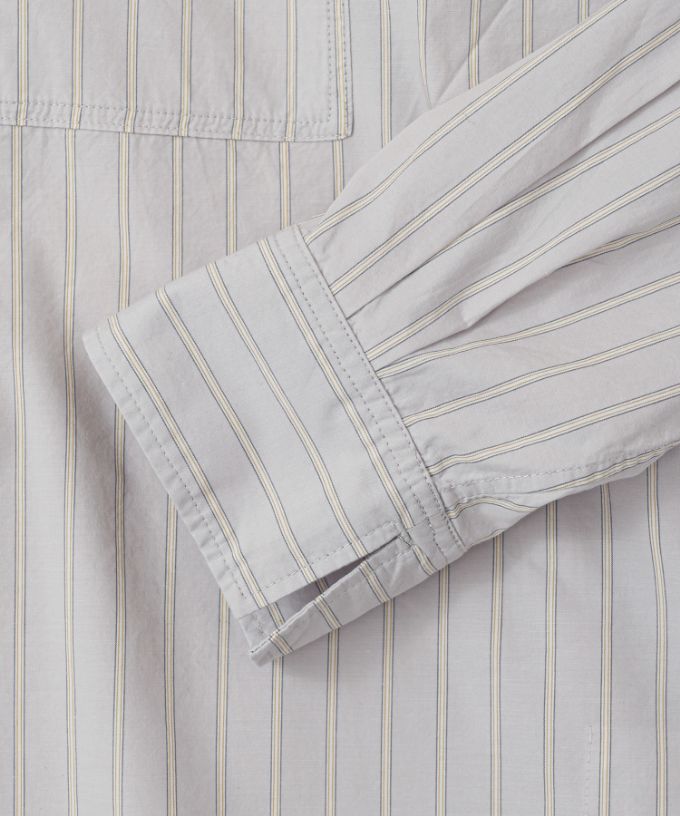 ブライアン・B [haddow]　サイドスリットポケットのストライプシャツ