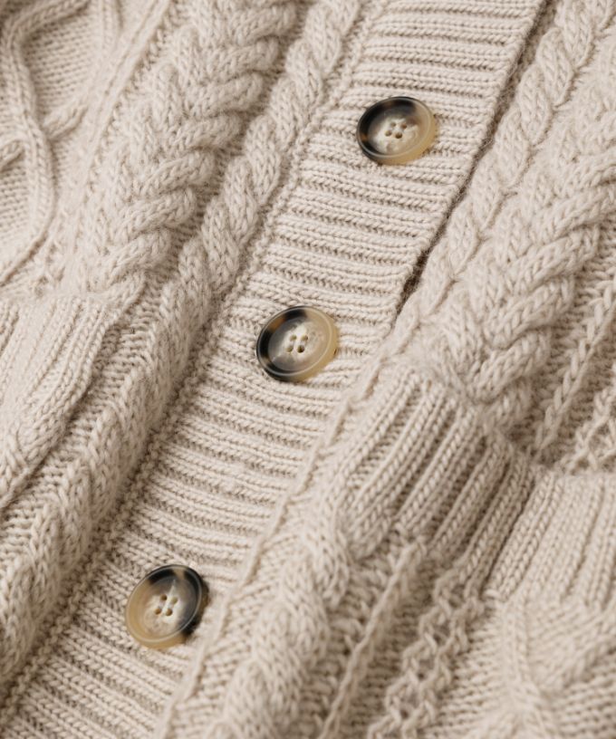 ドリス ケーブル編みざっくりカーデ/ITEM,JACKET/TOPS/Shop by BASCO  