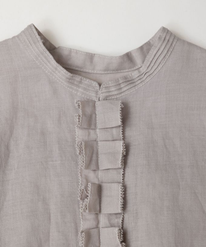 【SALE】ファニエ　フロントフリルのリネンブラウス