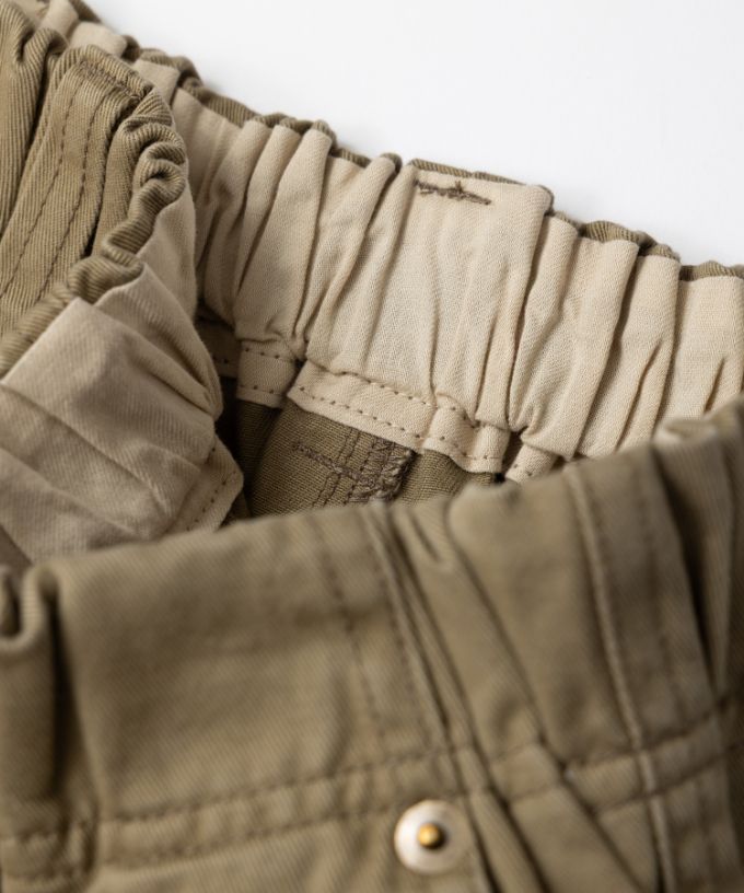 ベルパンツ・E　コットンチノ素材のワイドパンツ　