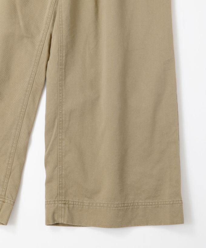 ベルパンツ・E　コットンチノ素材のワイドパンツ　