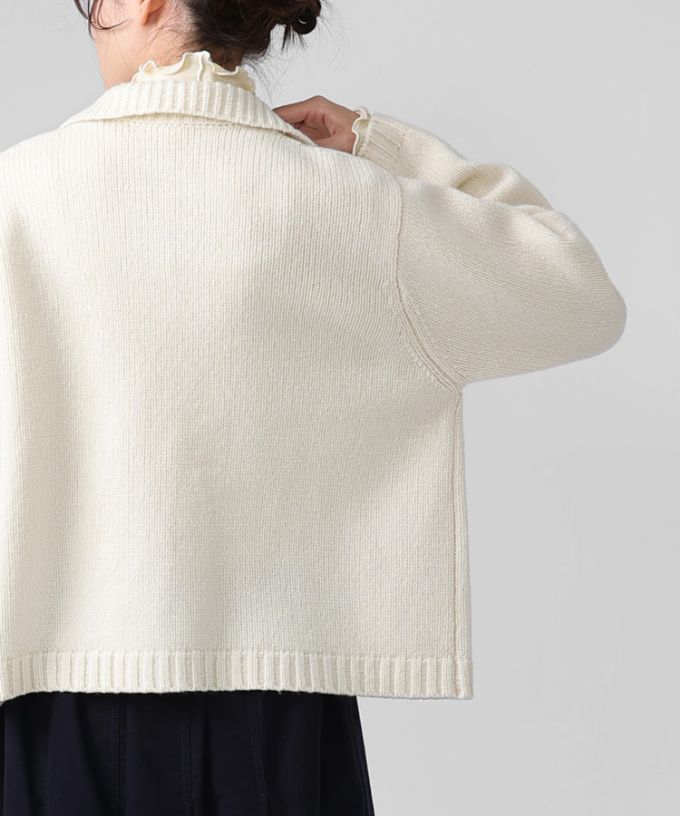 レモンドジャケット　ダブルボタンのニットジャケット