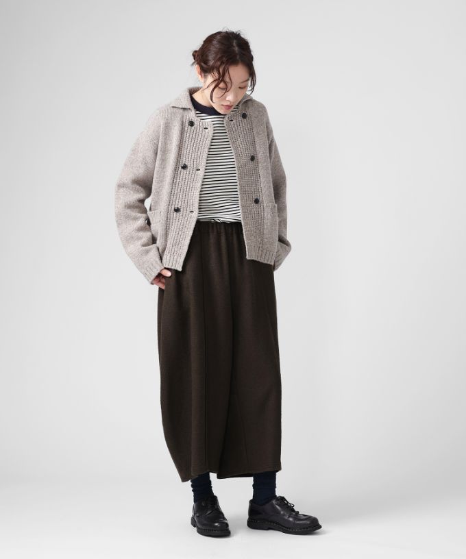 レモンドジャケット　ダブルボタンのニットジャケット