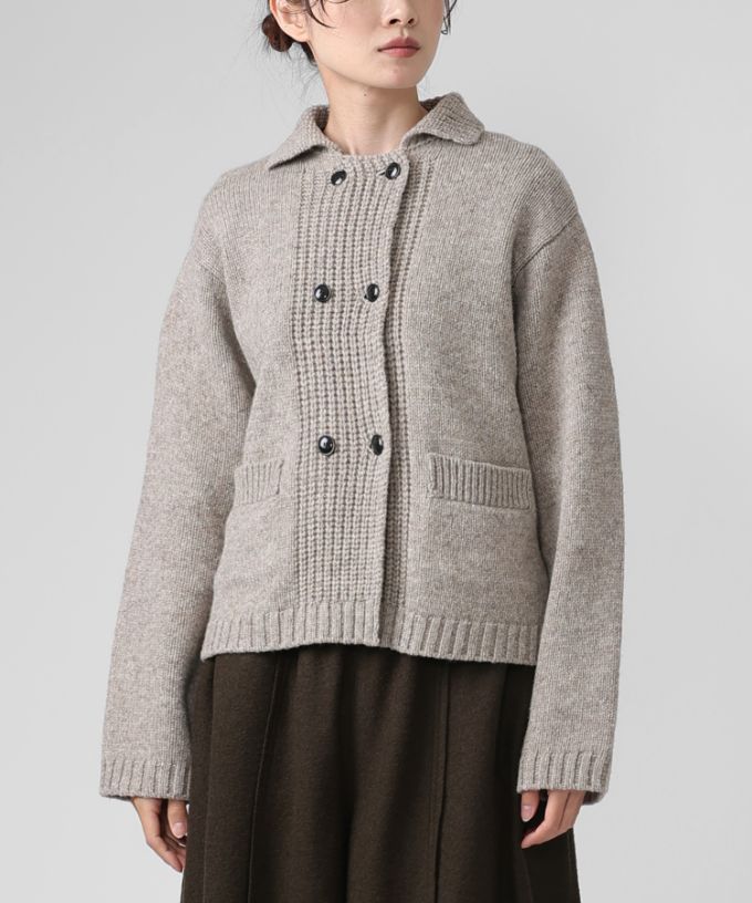レモンドジャケット　ダブルボタンのニットジャケット