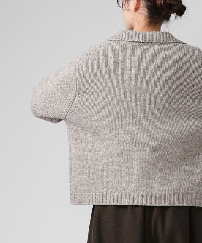 レモンドジャケット　ダブルボタンのニットジャケット