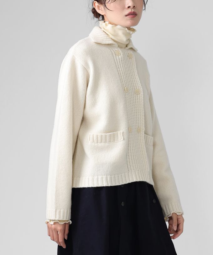 レモンドジャケット　ダブルボタンのニットジャケット