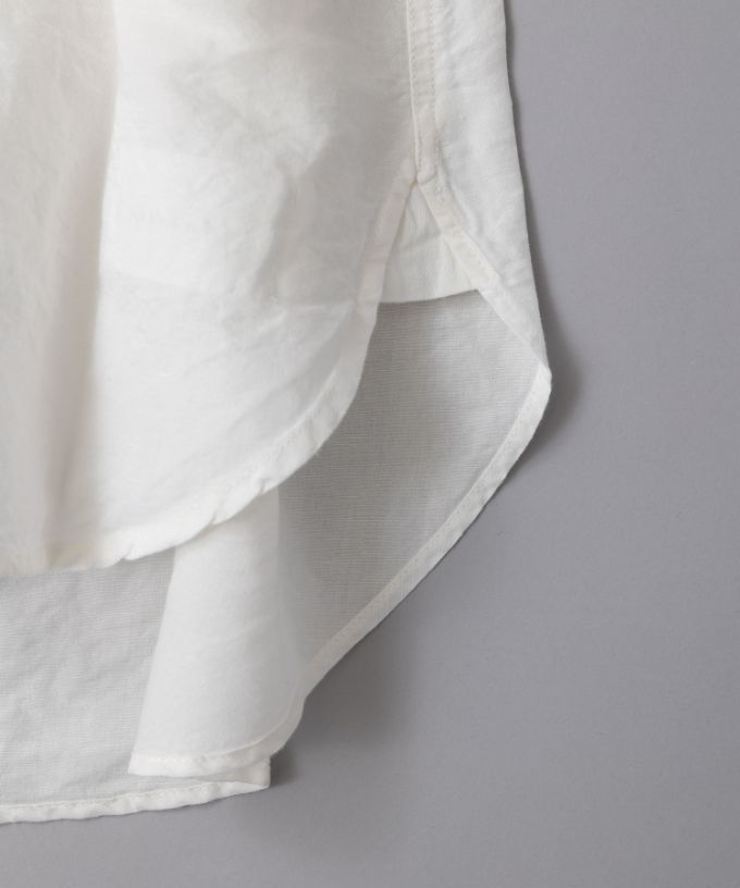 ブラッドB　［Haddow］綿麻シャンブレー素材のベルト付きシャツ