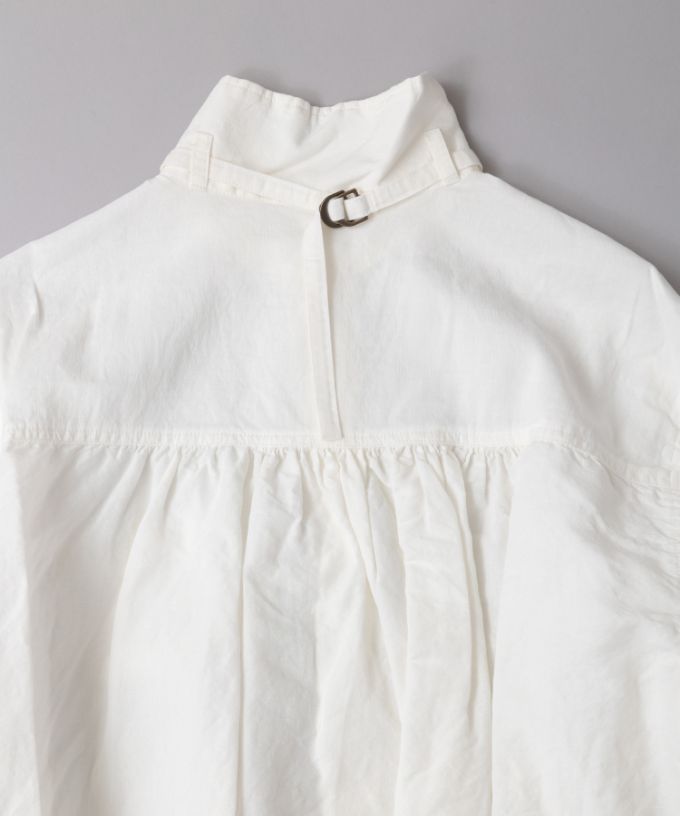 ブラッドB　［Haddow］綿麻シャンブレー素材のベルト付きシャツ