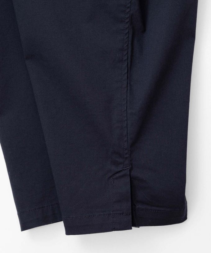 アノアパンツ・B　コットンストレッチの裾スリットパンツ　