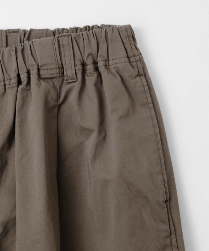 アノアパンツ・B　コットンストレッチの裾スリットパンツ　