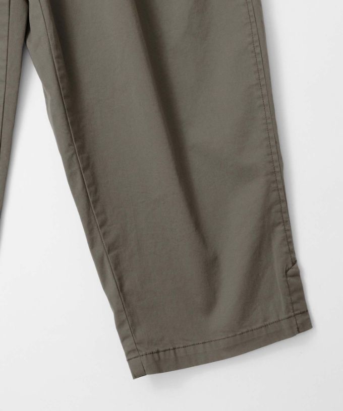 アノアパンツ・B　コットンストレッチの裾スリットパンツ　