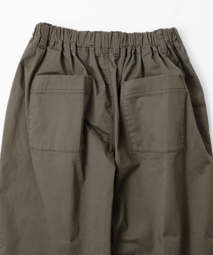 アノアパンツ・B　コットンストレッチの裾スリットパンツ　