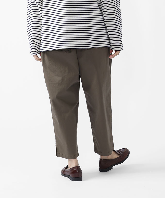 アノアパンツ・B　コットンストレッチの裾スリットパンツ　