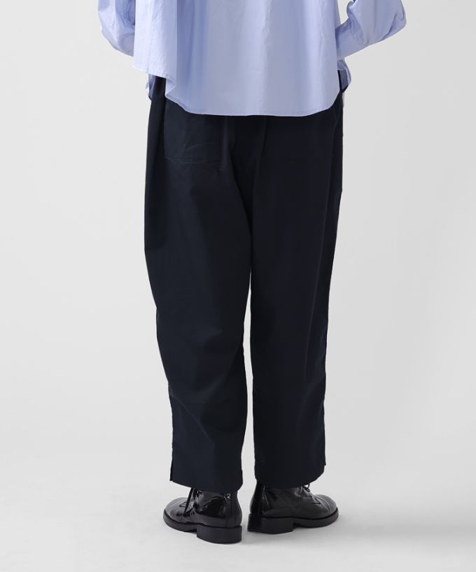 アノアパンツ・B　コットンストレッチの裾スリットパンツ　