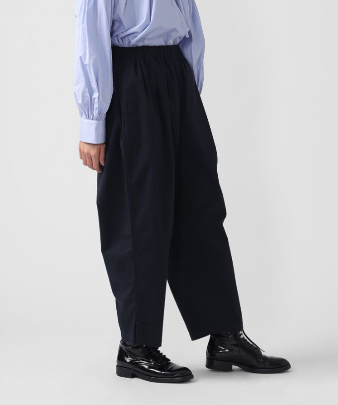 アノアパンツ・B　コットンストレッチの裾スリットパンツ　