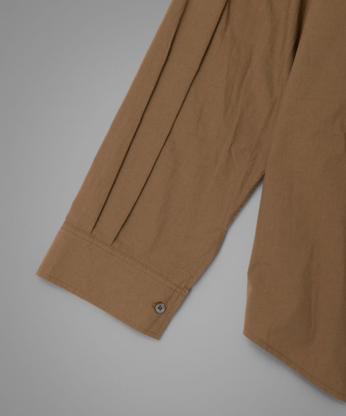 ピート・C [haddow] フロントタックのタイプライターコットンシャツ