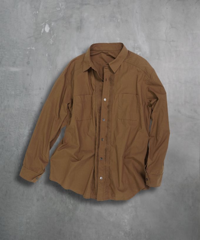 ピート・C [haddow] フロントタックのタイプライターコットンシャツ