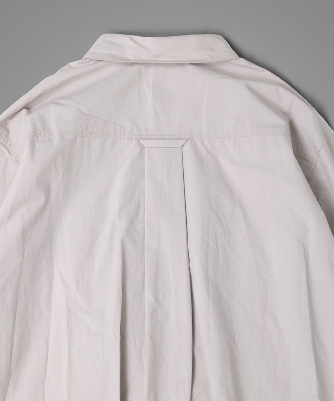 ピート・C [haddow] フロントタックのタイプライターコットンシャツ