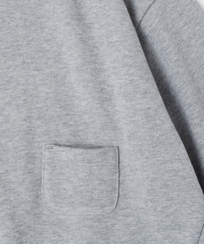 アンリトップ　オーバーサイズの裏毛カットソー　