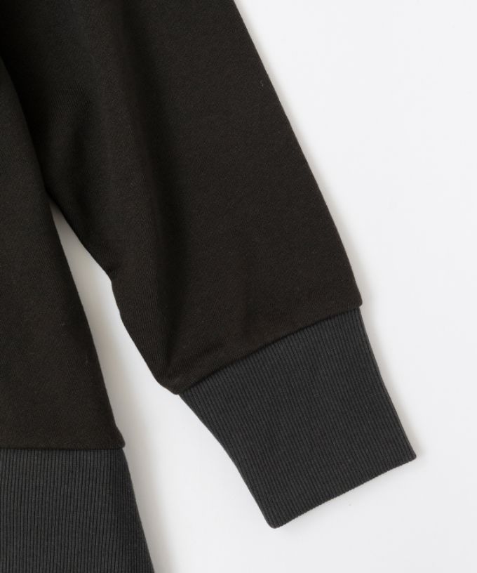 アンリトップ　オーバーサイズの裏毛カットソー　