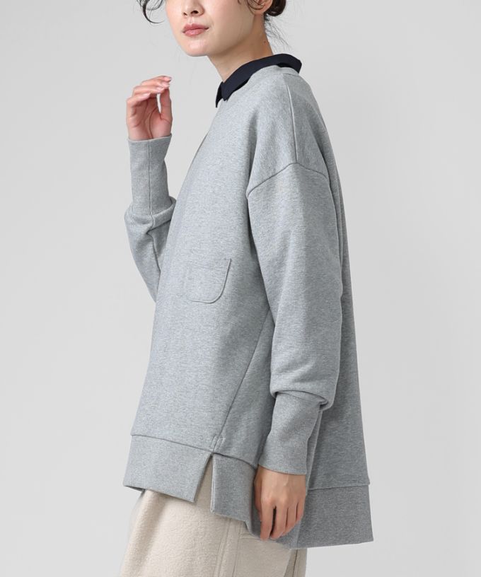 アンリトップ　オーバーサイズの裏毛カットソー　