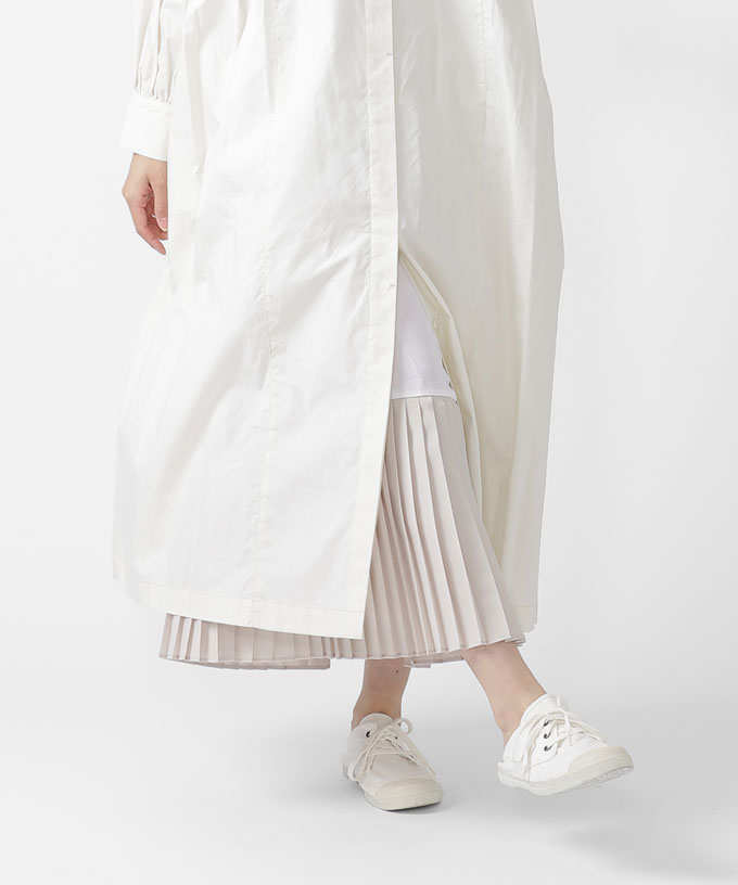 コナスカートロング　定番人気の裾プリーツのロングタイプのペチスカート