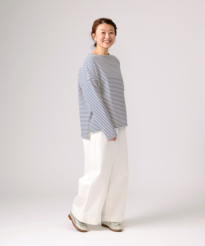 サマンサトップ・Ｄ　中厚ボーダー素材を使ったシンプルなトップス