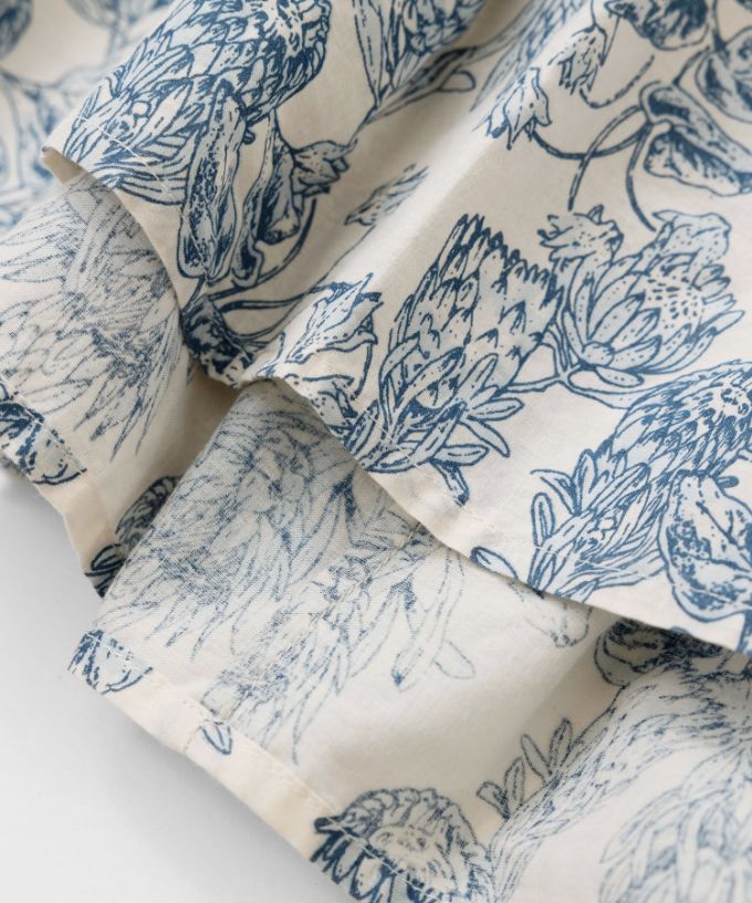 アイデンスカート・グレージュ　フラワープリントのピンタックスカート