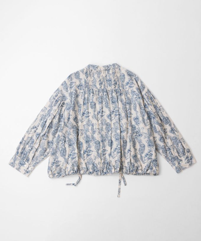 へインジャケット・グレージュ　フラワープリントのピンタックショートジャケット