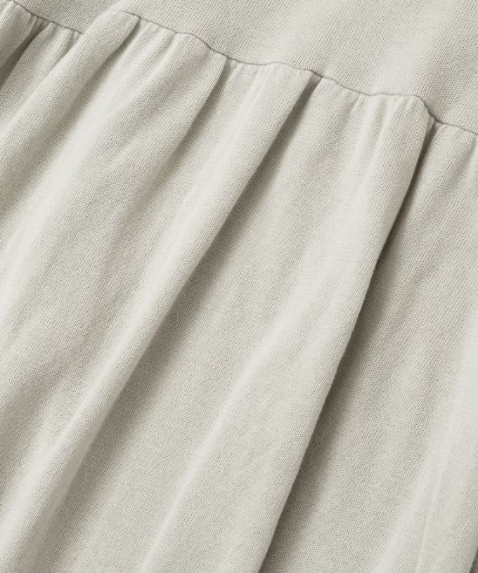 コロン　ラリエットつきの天竺ニットチュニックトップ