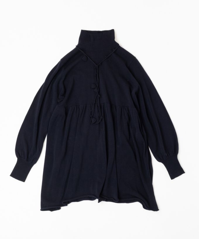 コロン　ラリエットつきの天竺ニットチュニックトップ