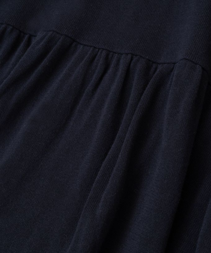 コロン　ラリエットつきの天竺ニットチュニックトップ