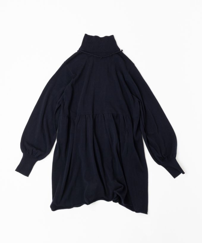 コロン　ラリエットつきの天竺ニットチュニックトップ