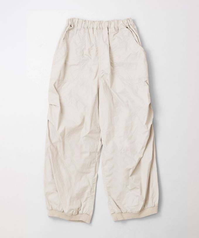 フィノパンツ　タック入り裾リブのワイドリラクシングパンツ